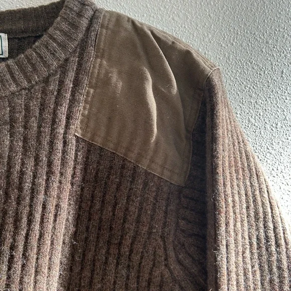 L.L. Bean Men's Deep Wood Heather Green Commando Crewneck Sweater - Picture 6 of 9